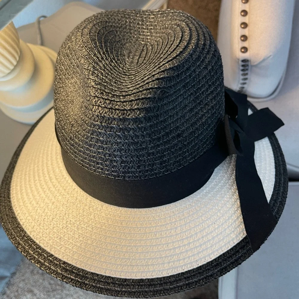 Straw hat - Picture 2 of 7